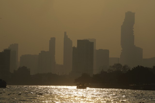 "ประวิตร" สั่งลดต้นเหตุปัญหาฝุ่น ใช้กฎหมายทุกมิติ