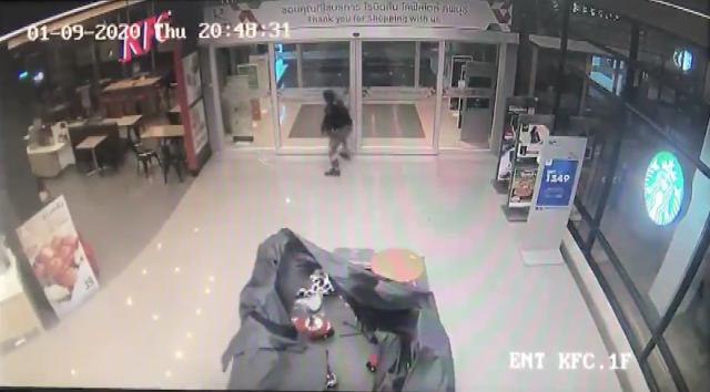 ตำรวจได้เบาะเเสสำคัญ! ล่าคนร้ายกราดยิงจี้ชิงทองลพบุรี