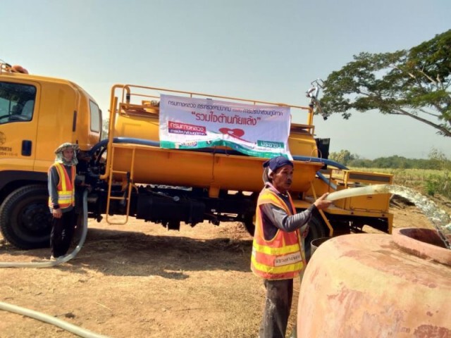 กรมทางหลวงแจกน้ำดื่มน้ำใช้ 717,200 ลิตร