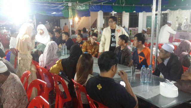 "ช่อ" พรรณิการ์ นำทีมพรรคอนาคตใหม่ ร่วมงานมัสยิด​แสงจันทร์​  ที่ จังหวัดนครศรี​ธรรมราช