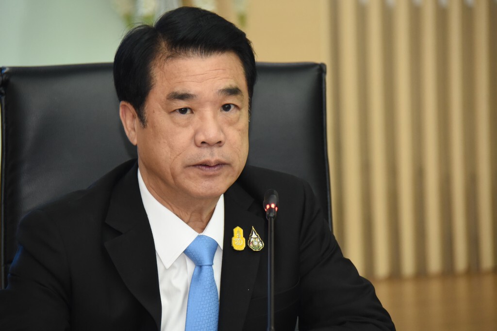 'สุริยะ' คาดมาตรการช่วยเอสเอ็มอีกระตุ้นเศรษฐกิจ 3.2 แสนล้านบาท