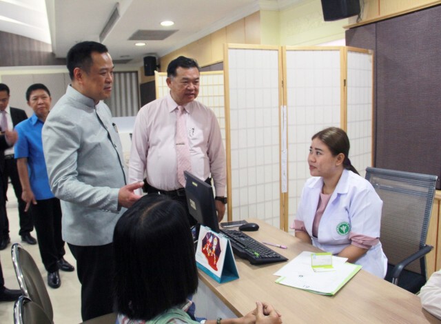 คลินิกกัญชาแผนไทยคึกคัก เปิด 10 วัน จองคิวล่วงหน้าถึงมีนาคม ทะลุ 12,000 คน