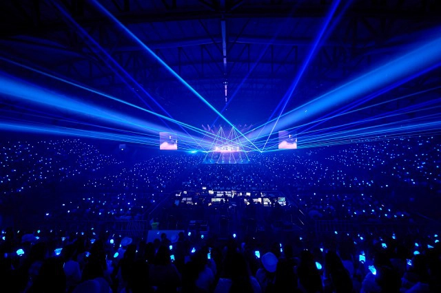 เต็มอิ่ม 3 ชั่วโมงเต็ม! กับ WINNER [CROSS] TOUR IN BANGKOK