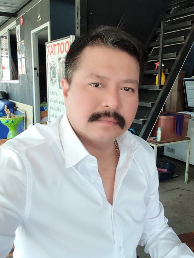 "วัน อยู่บำรุง" โพสต์เย้ยเป็นตำรวจหรือเป็นตลก ปมโจรปล้นทองลพบุรี