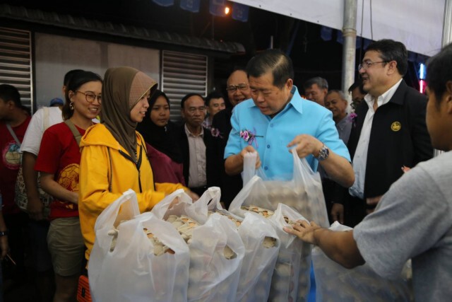 มท. 2 เปิดงานมหกรรมธงฟ้า จังหวัดนราธิวาส