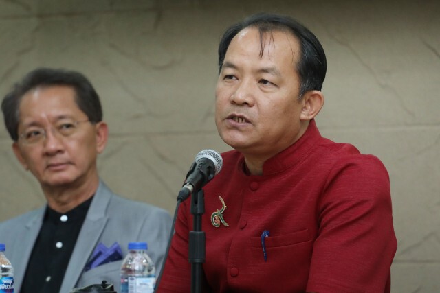 ศรีสุวรรณ ชี้ อนค.ไม่ถูกยุบจากคดี "อิลลูมินาติ" แต่ไม่น่ารอดคดีเงินกู้