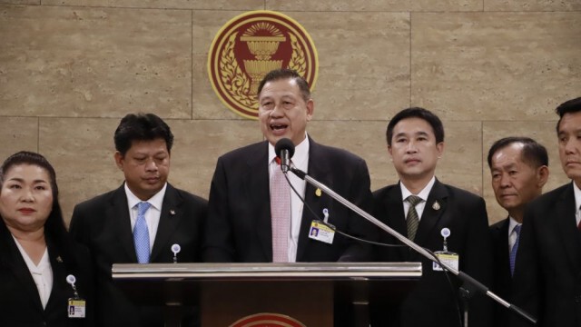 "90ส.ส." ปัดใบสั่ง "นายกฯ" ยื่นศาลรธน.ตีความร่างกม.งบฯ63 ชอบด้วยรธน.