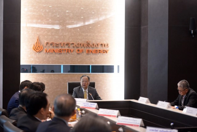 พลังงานเล็งยกเลิก 'โซฮอล์ 91' กลางปี 63 ดัน E20 เป็นน้ำมันเบนซินฐาน