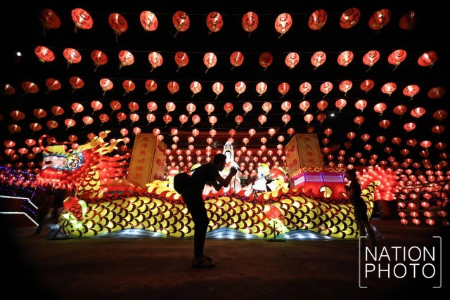 บรรยากาศงานเทศกาลโคมไฟที่ศาลเจ้าเสียนหลอไต้เทียนกง