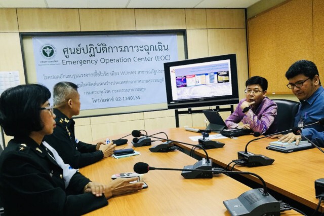 กรมแพทย์ ทบ. ส่งชุดคัดกรองร่วม สธ. ดูแล 10 สนามบินทั่ว ปท.