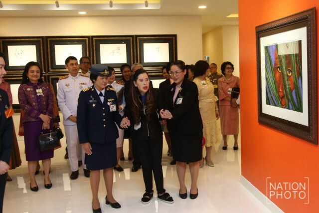 กรมพระศรีสวางควัฒน เสด็จไปทรงนำเสนอวิทยานิพนธ์ และ ทรงเปิดการแสดงวิทยานิพนธ์