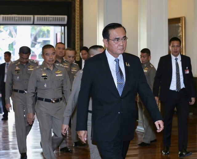 สั่งทุกหน่วยทหารเตรียมข้อมูลรับศึกอภิปรายไม่ไว้วางใจ