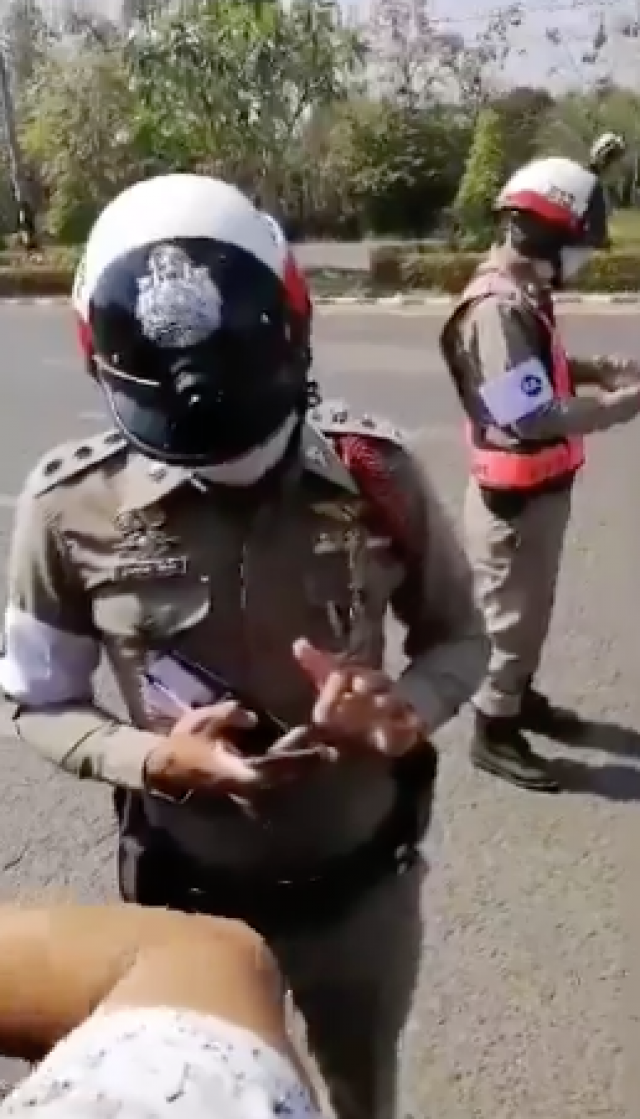 "ตำรวจ" ชี้แจง ข้อหาเอาผิด "ดาว ขำมิน" ปมขับรถเร็วเกินกว่ากฎหมายกำหนด