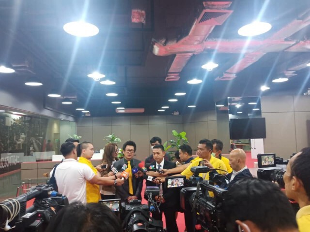 ไกด์​จีน​ วอนรัฐ​พักชำระหนี้​ 2​ เดือน​ บ้าน-รถ​ โดนยึดขาดรายได้