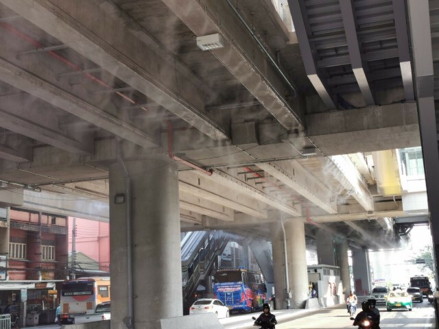 รฟม. เพิ่มการติดตั้งเครื่องฉีดพ่นละอองน้ำช่วยลด PM 2.5