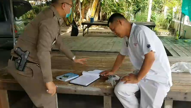 พบศพชายนิรนาม ลอยอืดติดท่าน้ำวัดหนังฝั่งธนบุรี คาดเป็นสมาชิกแก๊งโอรส