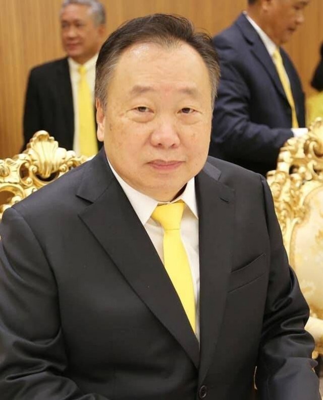 "ช่อ" ซัด รัฐประหารคือไวรัส