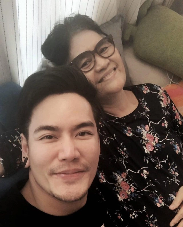 อ๊อฟ ปองศักดิ์ เผยเลิก "ภูมิ" เพราะให้เวลาไม่มากพอ ยันไม่เข็ดกับความรัก