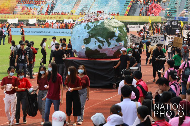 เปิดภาพ ขบวนพาเหรดงานบอลประเพณีจุฬา-ธรรมศาสตร์ ครั้งที่ 74