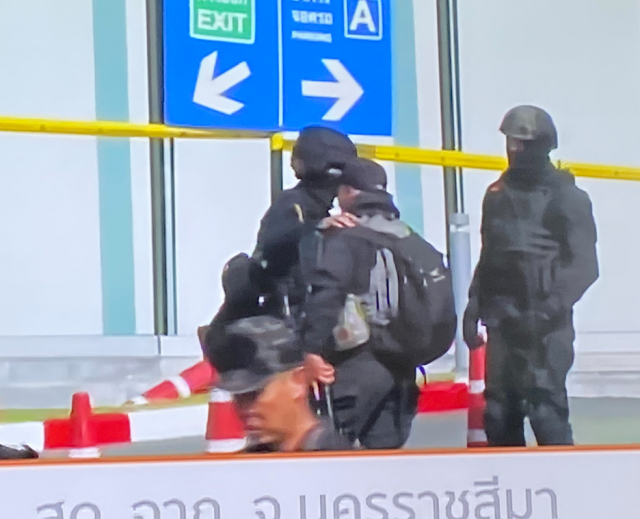 กอดให้กำลังใจวีรชนผู้กล้าทุกนาย #กราดยิงโคราช