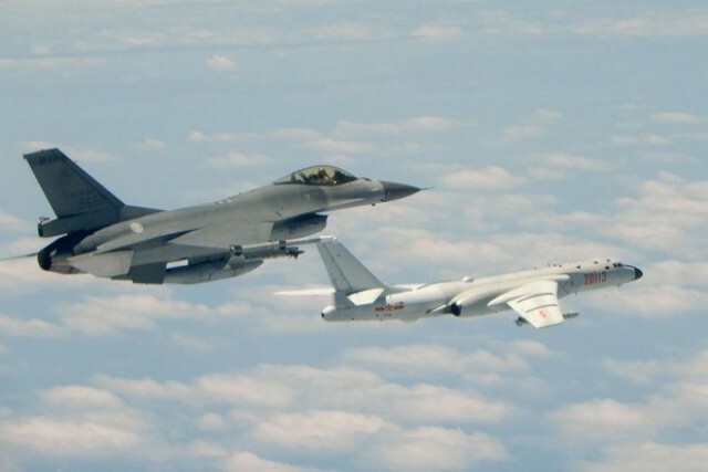 ไต้หวัน เผย ส่ง F-16 ขึ้นประกบ เครื่องบินทิ้งระเบิด H-6 ของจีน เพราะถูกล้ำแดน