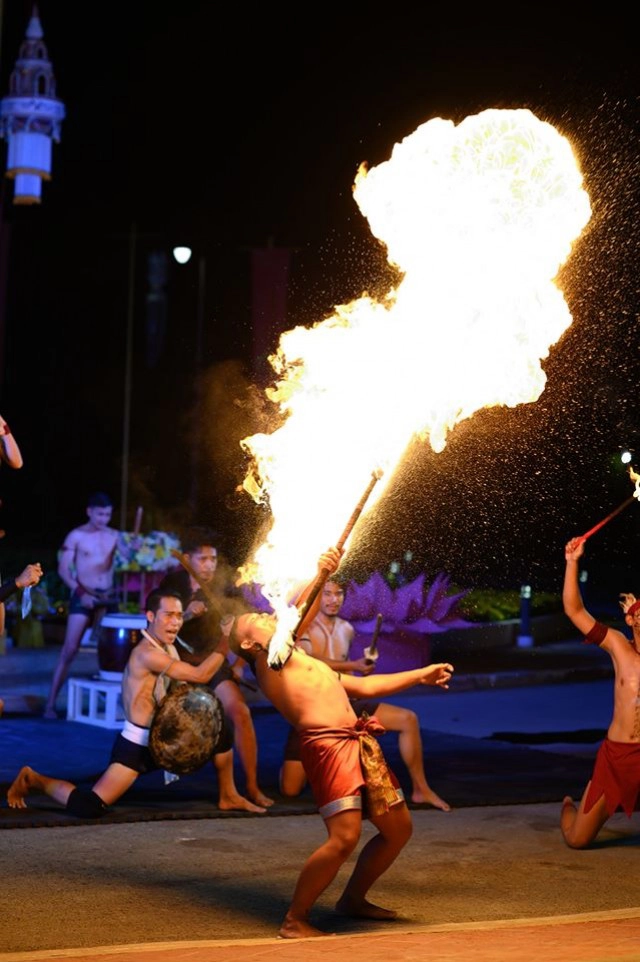 พาไปเที่ยว "เลเจนด์ สยาม" @พัทยา