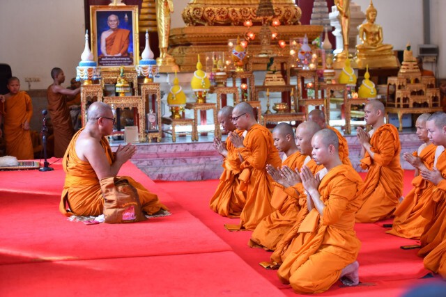 ทหารทัพ 2 บวชหน้าไฟ อุทิศส่วนกุศลให้ผู้วายชนม์