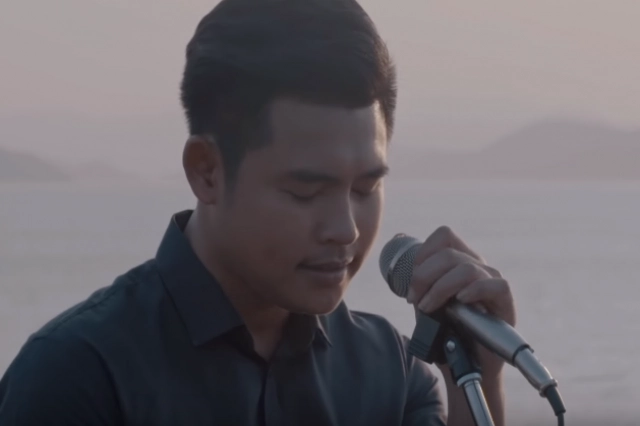 "ฟลุ๊ค ไอน้ำ" กลับมาในลุคใหม่ปล่อยซิงเกิลเดี่ยว "ถ้าเขาไม่กลับมา"