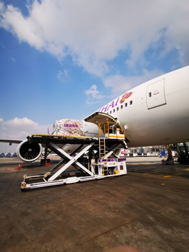 การบินไทยขนอุปกรณ์การแพทย์ช่วยเหลือประเทศจีน