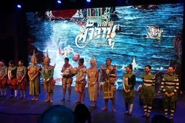 พาไปเที่ยว "เลเจนด์ สยาม" @พัทยา