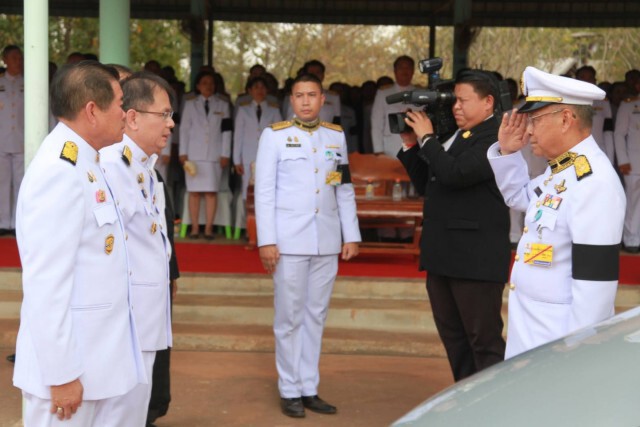 "นิพนธ์" ร่วมงานพระราชทานเพลิงศพ "เอกกวิน" เหยื่อเหตุการณ์กราดยิง