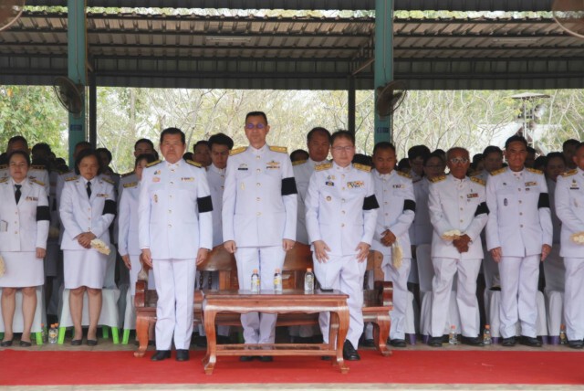 "นิพนธ์" ร่วมงานพระราชทานเพลิงศพ "เอกกวิน" เหยื่อเหตุการณ์กราดยิง