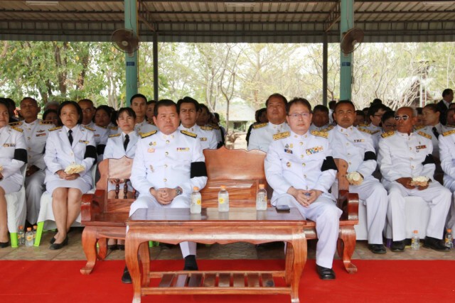 "นิพนธ์" ร่วมงานพระราชทานเพลิงศพ "เอกกวิน" เหยื่อเหตุการณ์กราดยิง