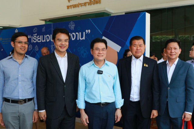 จุรินทร์ - นิพนธ์ ร่วมงาน ติดอาวุธให้สตาร์ทอัพและเอสเอ็มอี + เรียนจบพบงาน