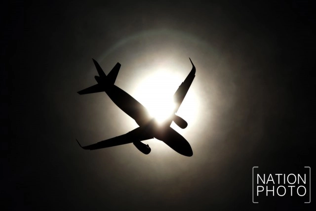 บินจากสุดขอบฟ้า มาใกล้ตาที่หาดไม้ขาว ภูเก็ต