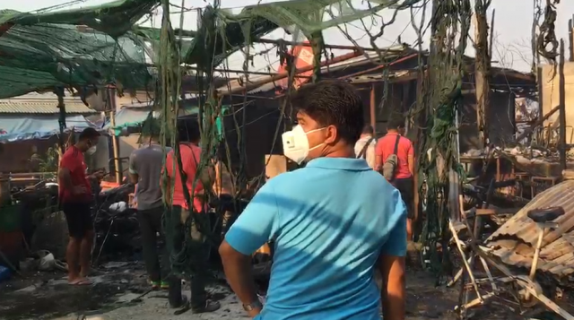 ไฟไหม้หญ้าย่านลาดกระบัง ลามบ้านเรือนประชาชนเสียหาย