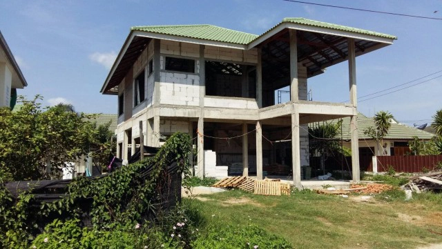 ทร. ยัน แก้ปัญหาบ้านสวัสดิการสัตหีบอย่างต่อเนื่อง