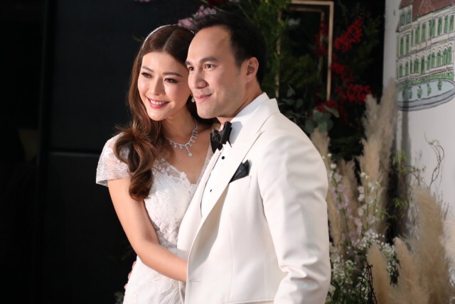 "เก๋ ชลลดา" เข้าพิธีแต่งงาน ไฮโซพร้อม สิริสันต์