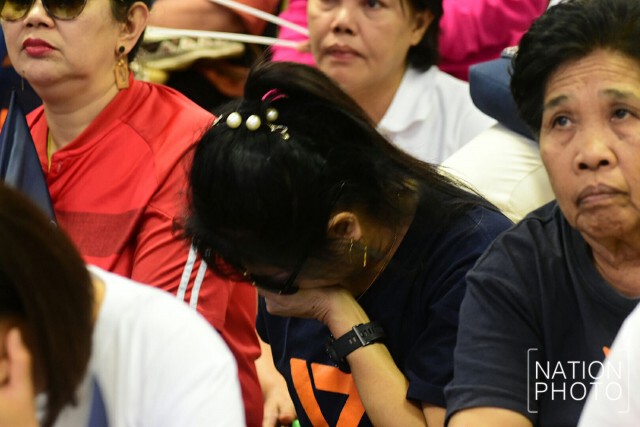 กองเชียร์ซึม วินาทีศาลอ่านคำวินิจฉัยยุบ "พรรคอนาคตใหม่"