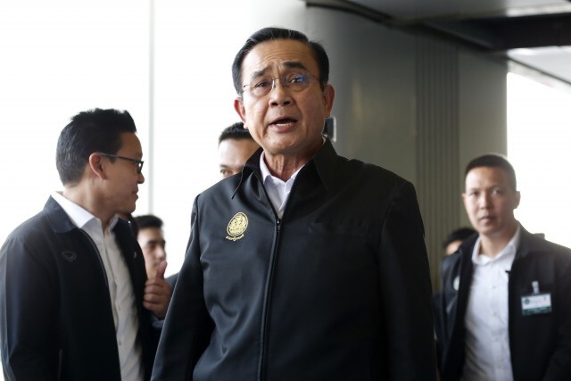 ส.ส.เพื่อไทย แนะ "บิ๊กตู่" ออกจากบ้านพักค่ายทหาร สร้างบรรทัดฐานให้กองทัพ