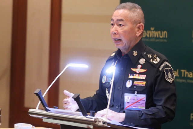 โฆษก ทบ. ยัน สายตรง "บิ๊กแดง" ไม่เงียบ
