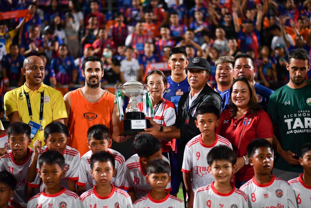 "มาดามแป้ง" ยินดี สิงห์เจ้าท่าจูเนียร์ U11 คว้าแชมป์ TAR  ASIA QUALFIERS