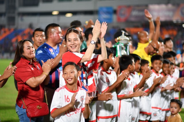 "มาดามแป้ง" ยินดี สิงห์เจ้าท่าจูเนียร์ U11 คว้าแชมป์ TAR  ASIA QUALFIERS