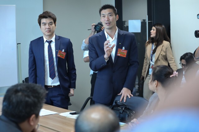 คณะอนาคตใหม่ ร่วมสังเกตการณ์ศึกซักฟอกวิปรัฐบาล