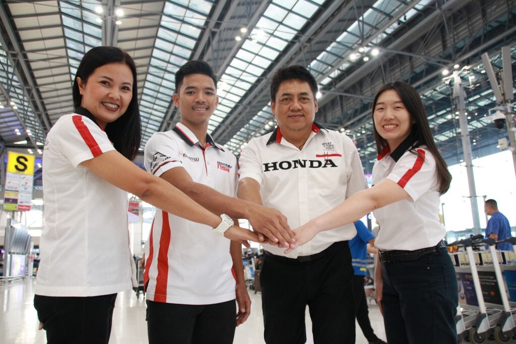 สมเกียรติ จันทรา ลัดฟ้าสู่กาตาร์ลุยศึกความเร็ว"โมโตทู"