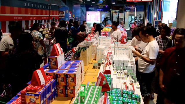 ฟู้ดแลนด์เทอร์มินอล 21 โคราช จัดเต็มซื้อ 1 แถม 1 หลังเหตุกราดยิง