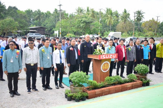 วิทยาลัยการอาชีพท่าแซะเปิดศูนย์เรียนรู้ เเละถ่ายทอดเทคโนโลยียานยนต์