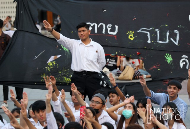 "บิ๊กตู่" ยันนักศึกษาจัดกิจกรรมได้ อยู่ในกรอบกฎหมาย ขออย่าหมิ่นสถาบัน