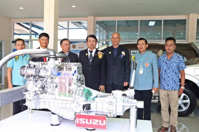 วิทยาลัยการอาชีพท่าแซะเปิดศูนย์เรียนรู้ เเละถ่ายทอดเทคโนโลยียานยนต์