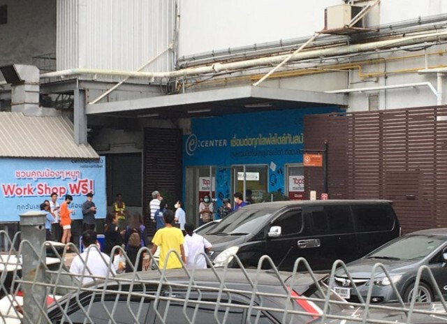 รวบแล้ว มือยิงกลางห้างดังย่านรัตนาธิเบศร์ สามี-ภรรยา ทำเหตุ ทำคนหนีอลหม่าน